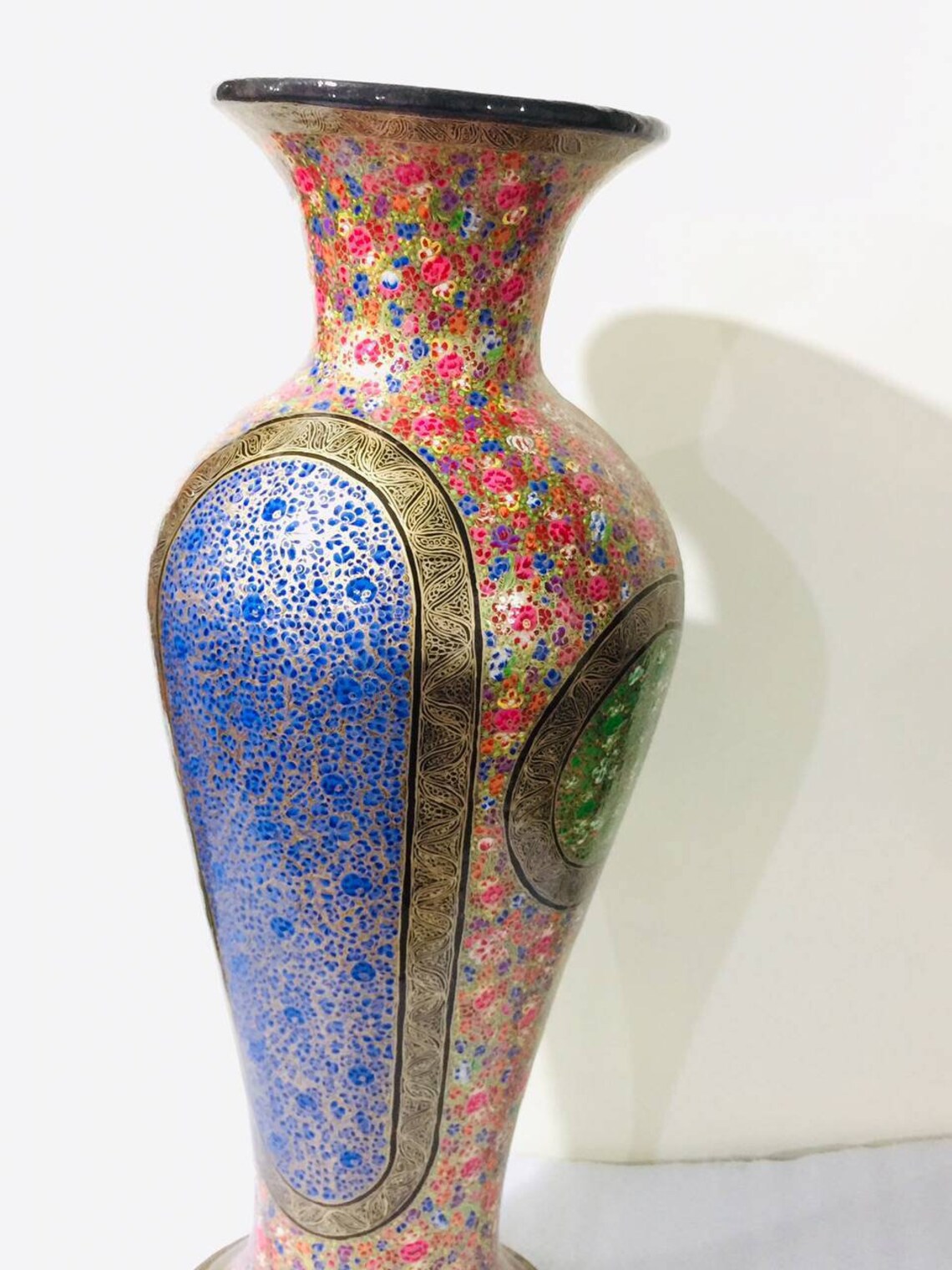 Handmade Kashmiri paper mache flower vase, Hand painted flower vase