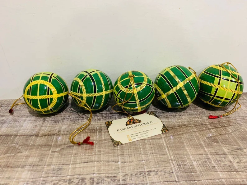 Hand painted christmas baubles, Handmade Christmas ornaments, Christmas Tree Decoratives, Paper Mache Baubles, Hanging Christmas Baubles Copy 105722