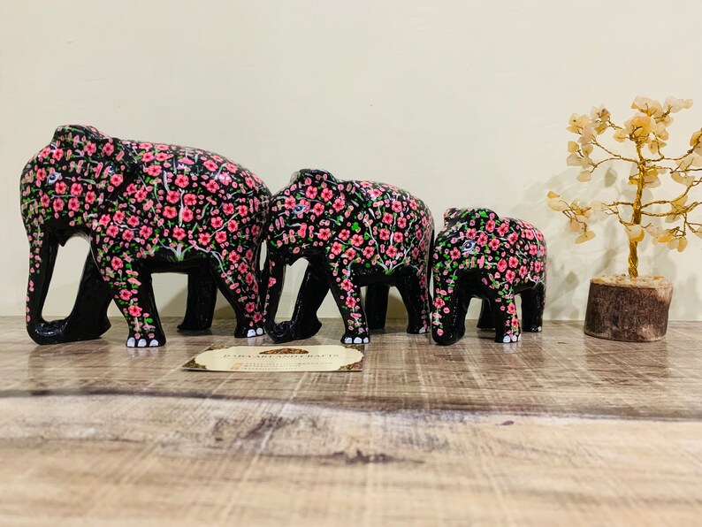 Paper mache elephant sculpture, Handmade Elephant Family Set , Wooden Elephant set, hand painted paper mache sculpture from Kashmir,Set of 3